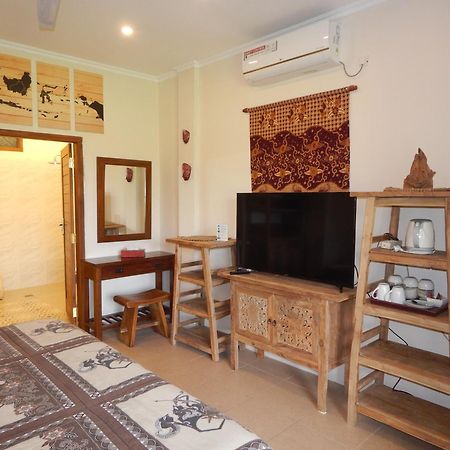 Alamanda Family Villas, Pool & Local Tours Джокякарта Екстериор снимка