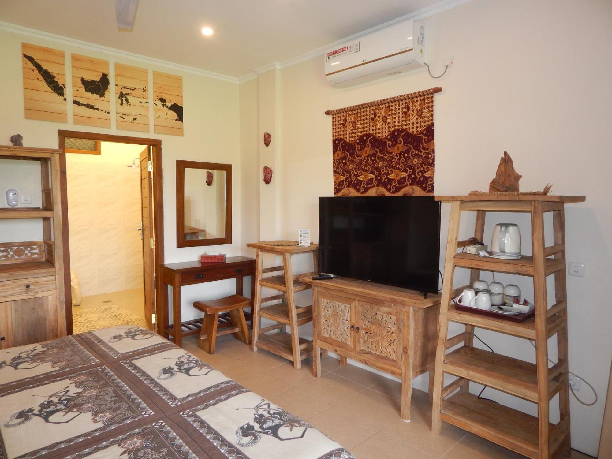 Alamanda Family Villas, Pool & Local Tours Джокякарта Екстериор снимка