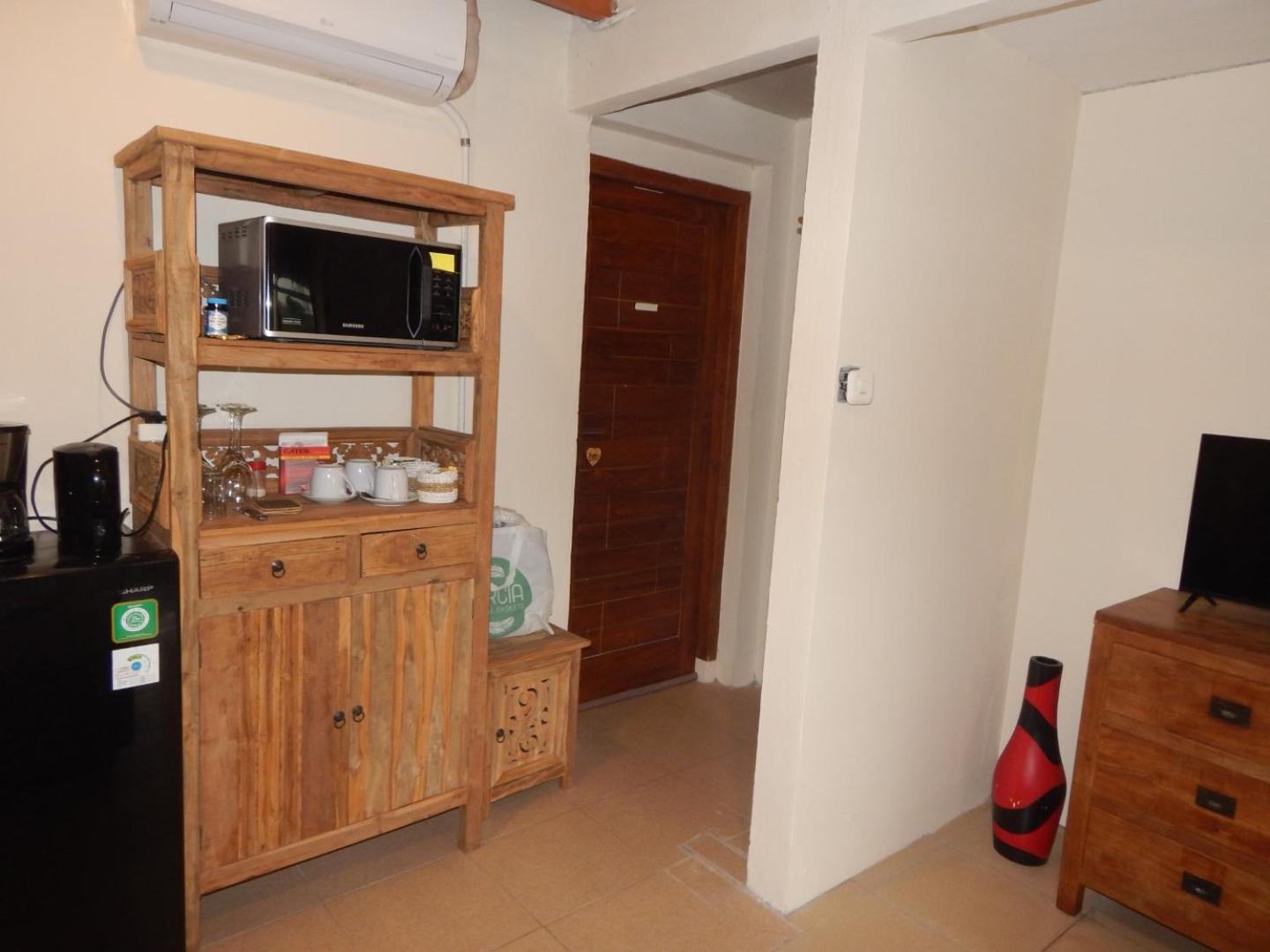 Alamanda Family Villas, Pool & Local Tours Джокякарта Екстериор снимка