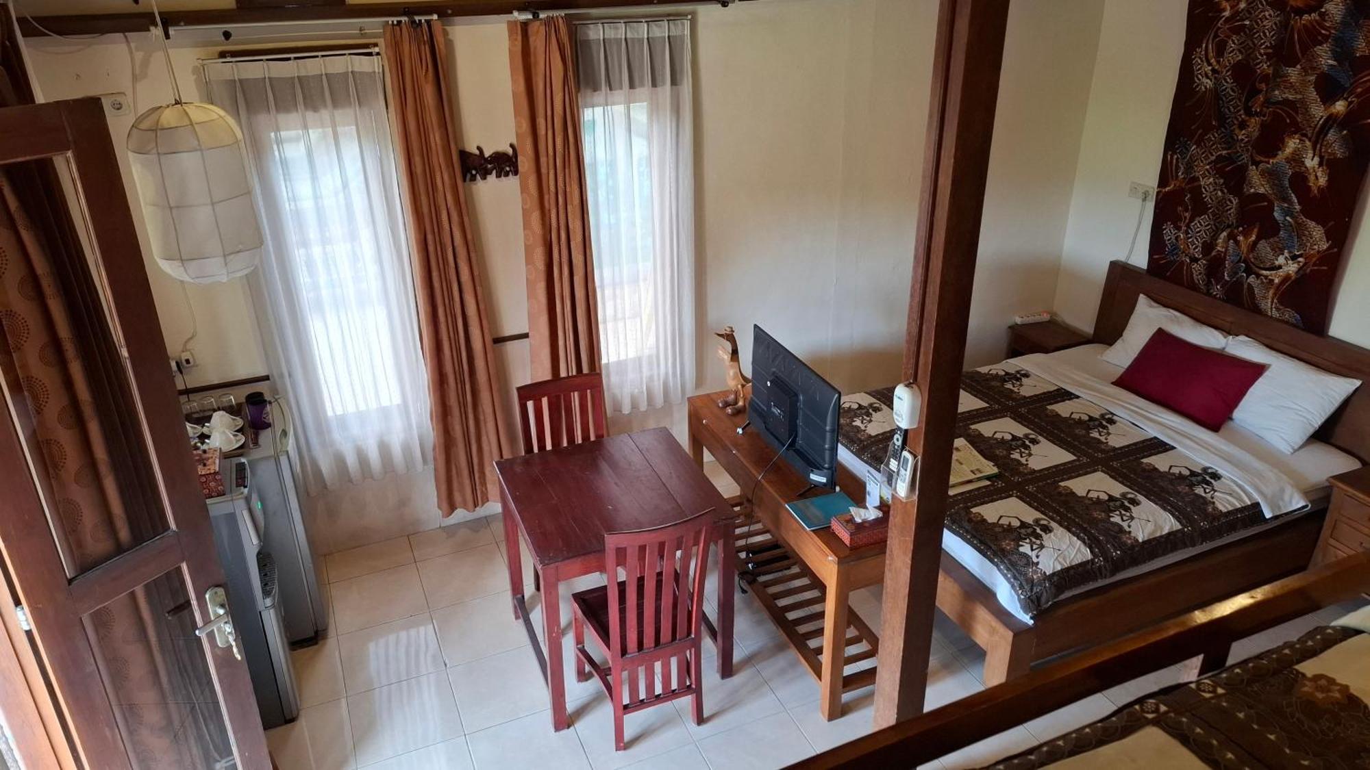 Alamanda Family Villas, Pool & Local Tours Джокякарта Екстериор снимка