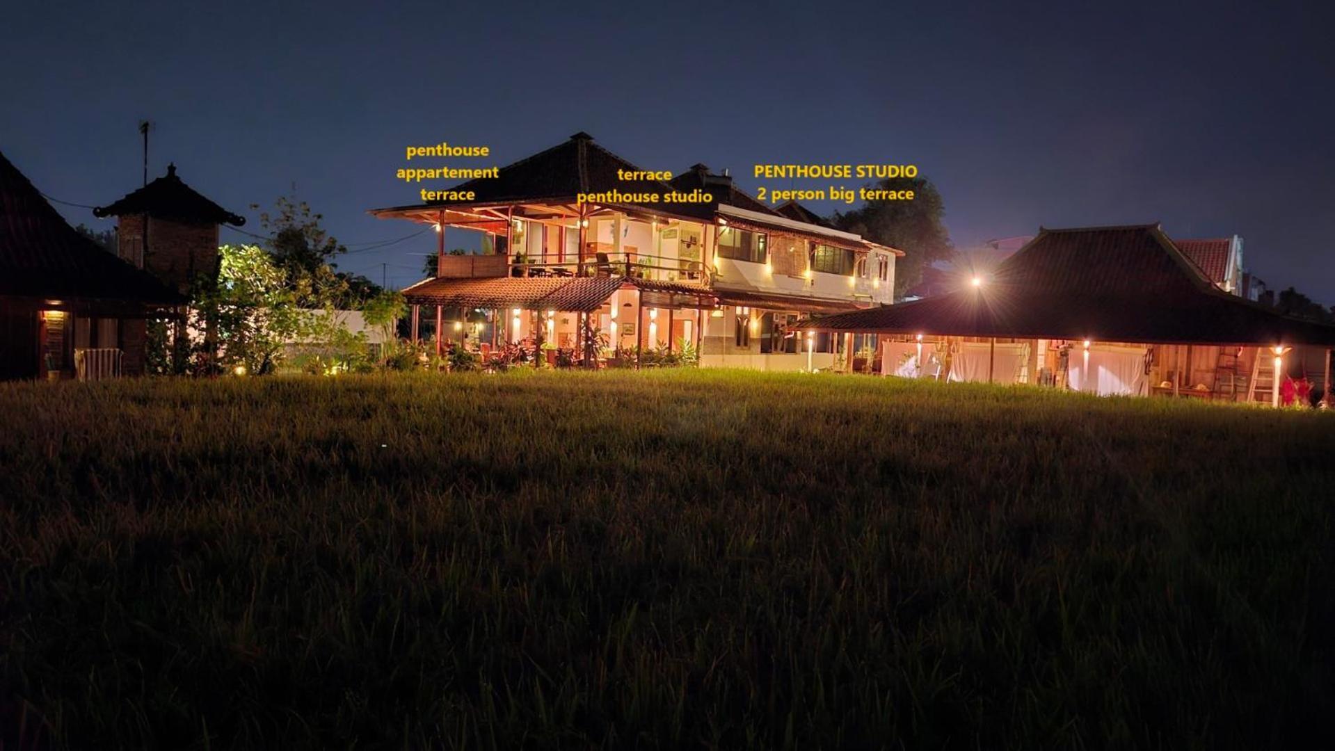 Alamanda Family Villas, Pool & Local Tours Джокякарта Екстериор снимка