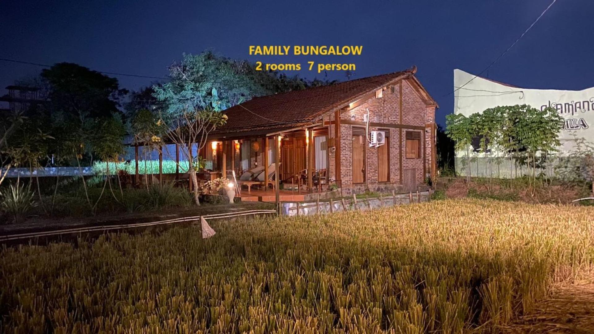 Alamanda Family Villas, Pool & Local Tours Джокякарта Екстериор снимка