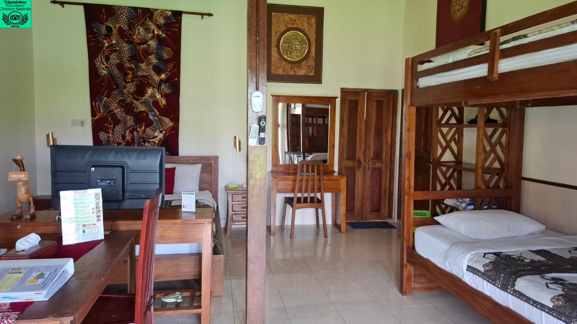 Alamanda Family Villas, Pool & Local Tours Джокякарта Екстериор снимка